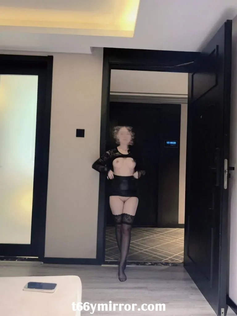 1 (27)