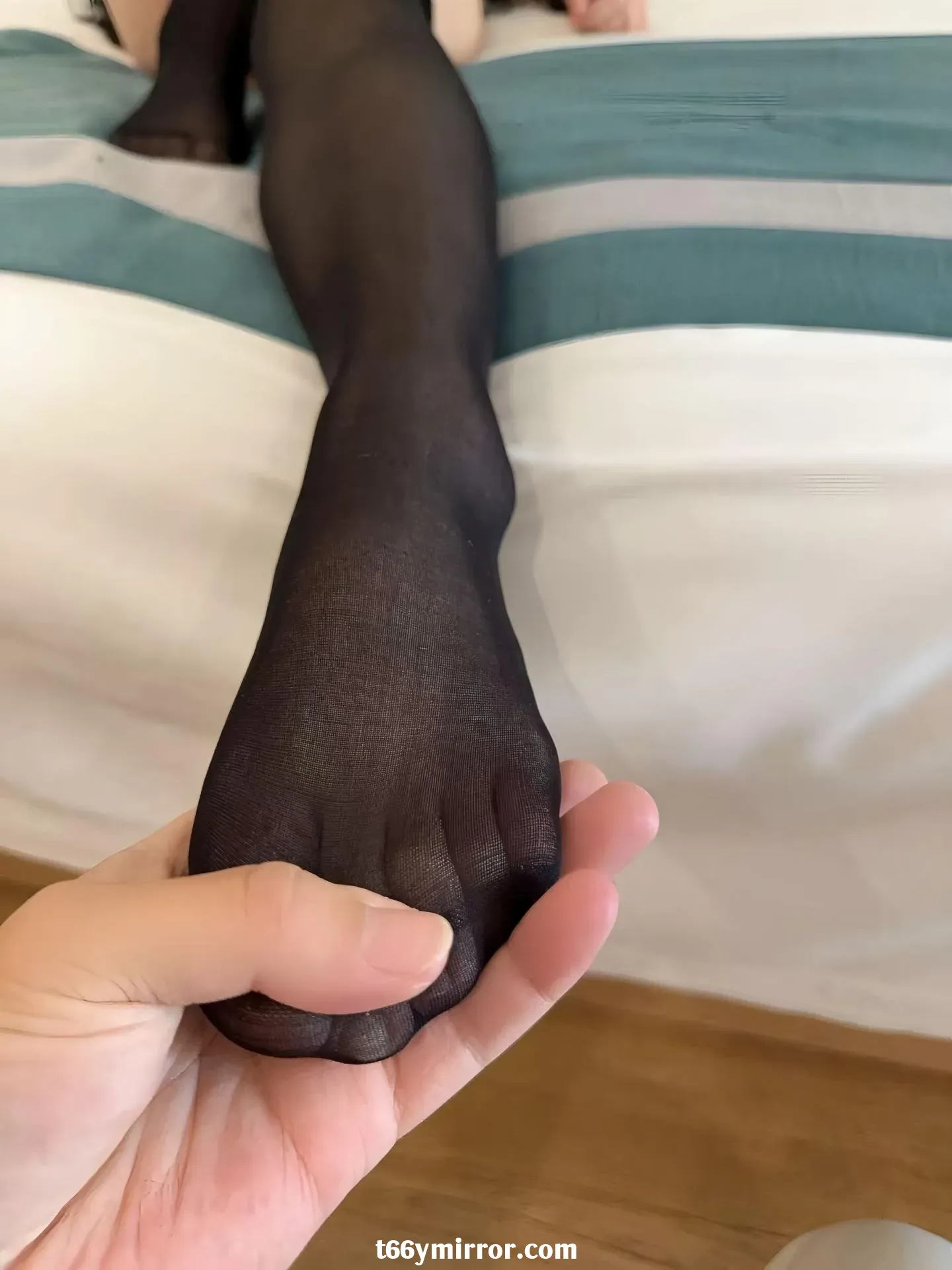 1 (10)