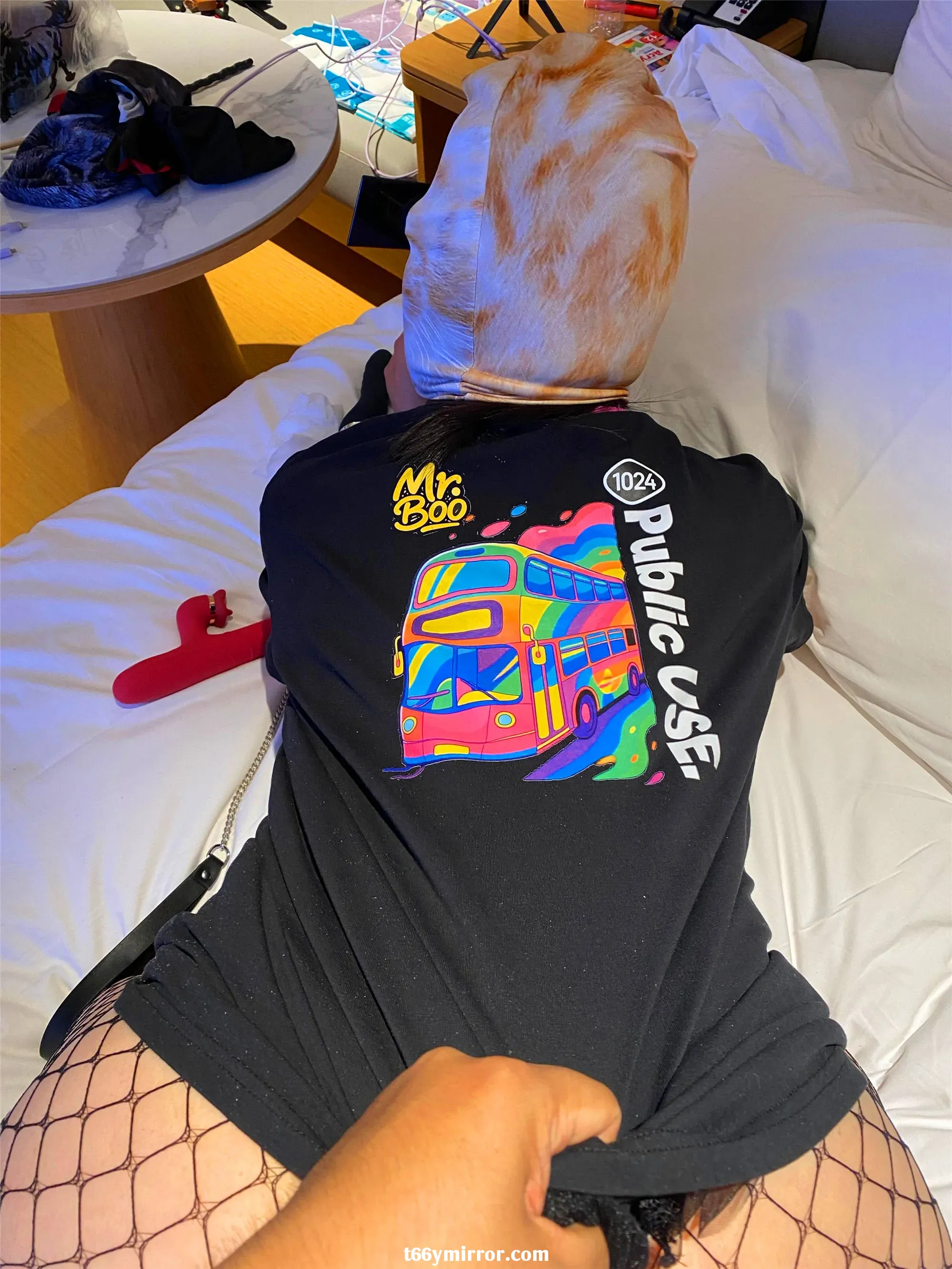 1 (100)