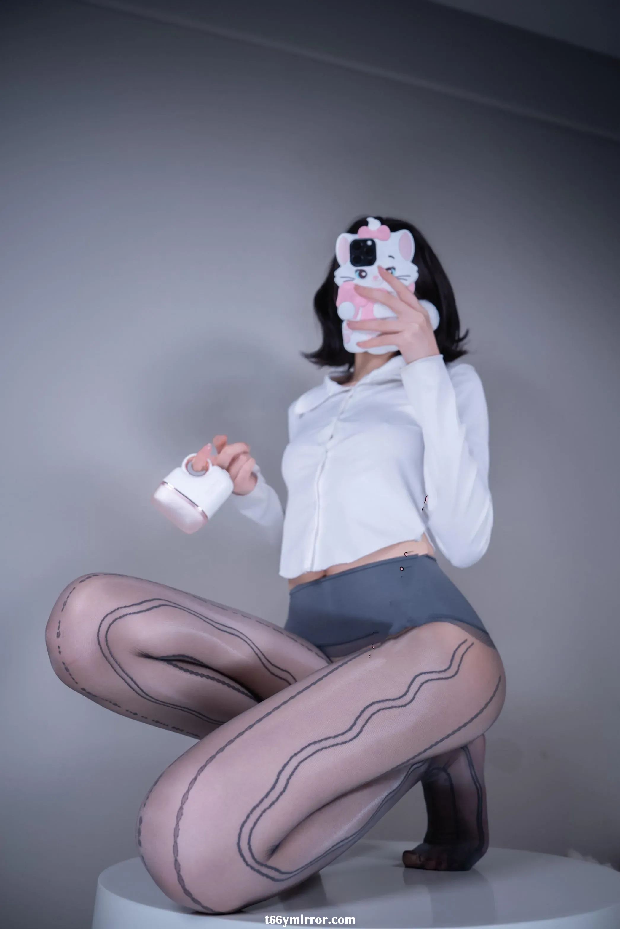清纯美女 身材极品说话甜美可爱 主动询问要不要丝袜 美翘臀多体位[35P]