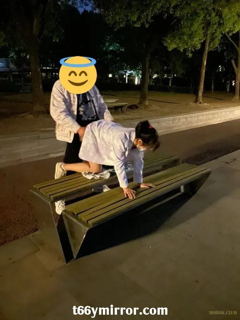1 (10)