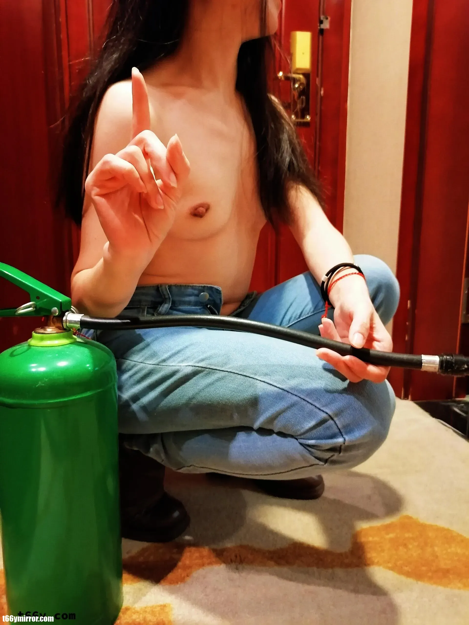 1 (16)