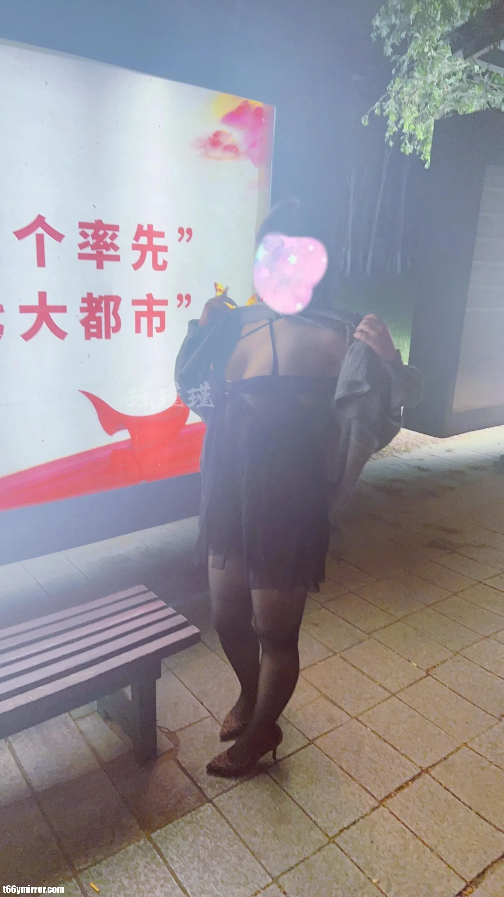 1 (42)