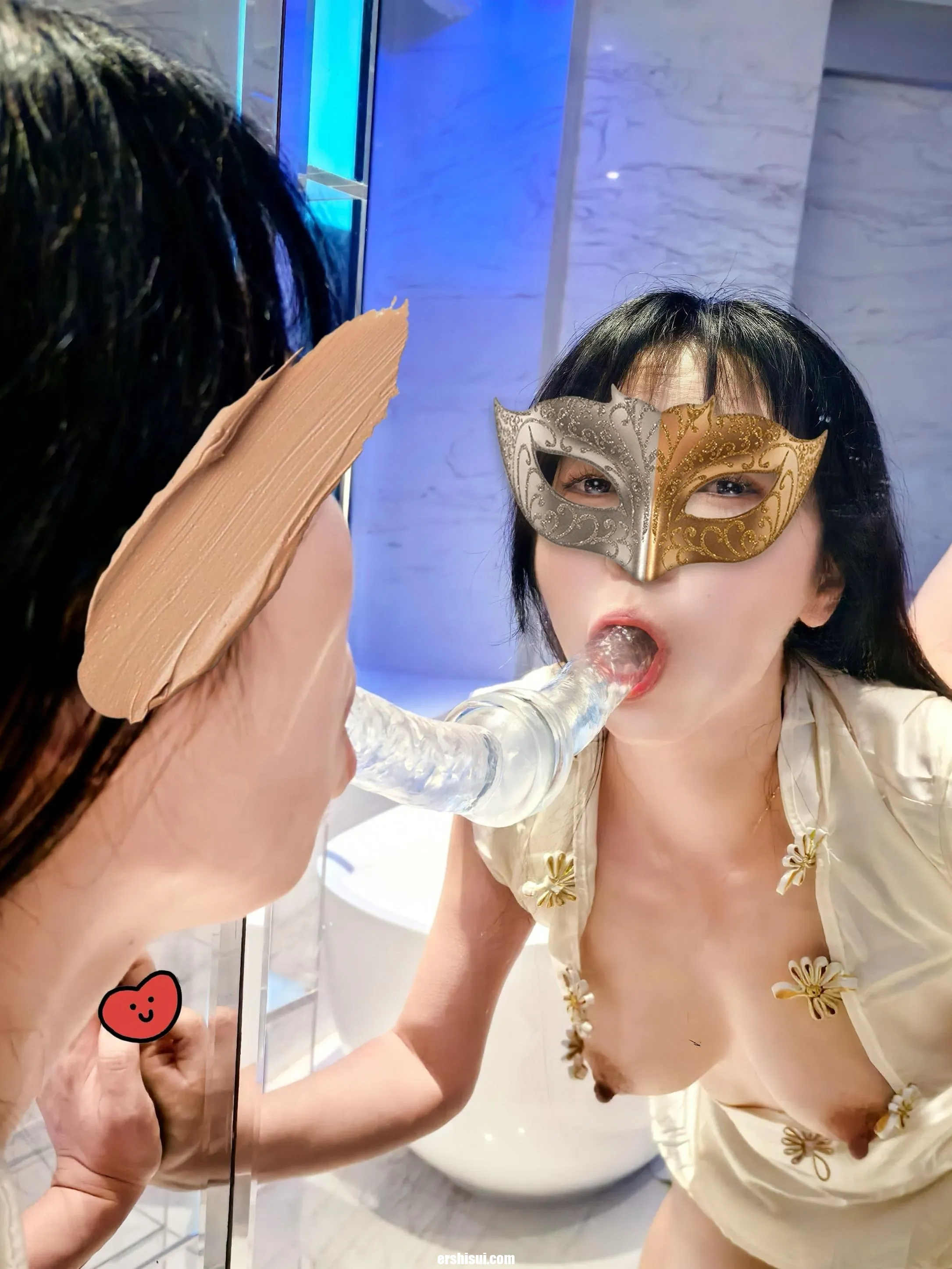1 (19)