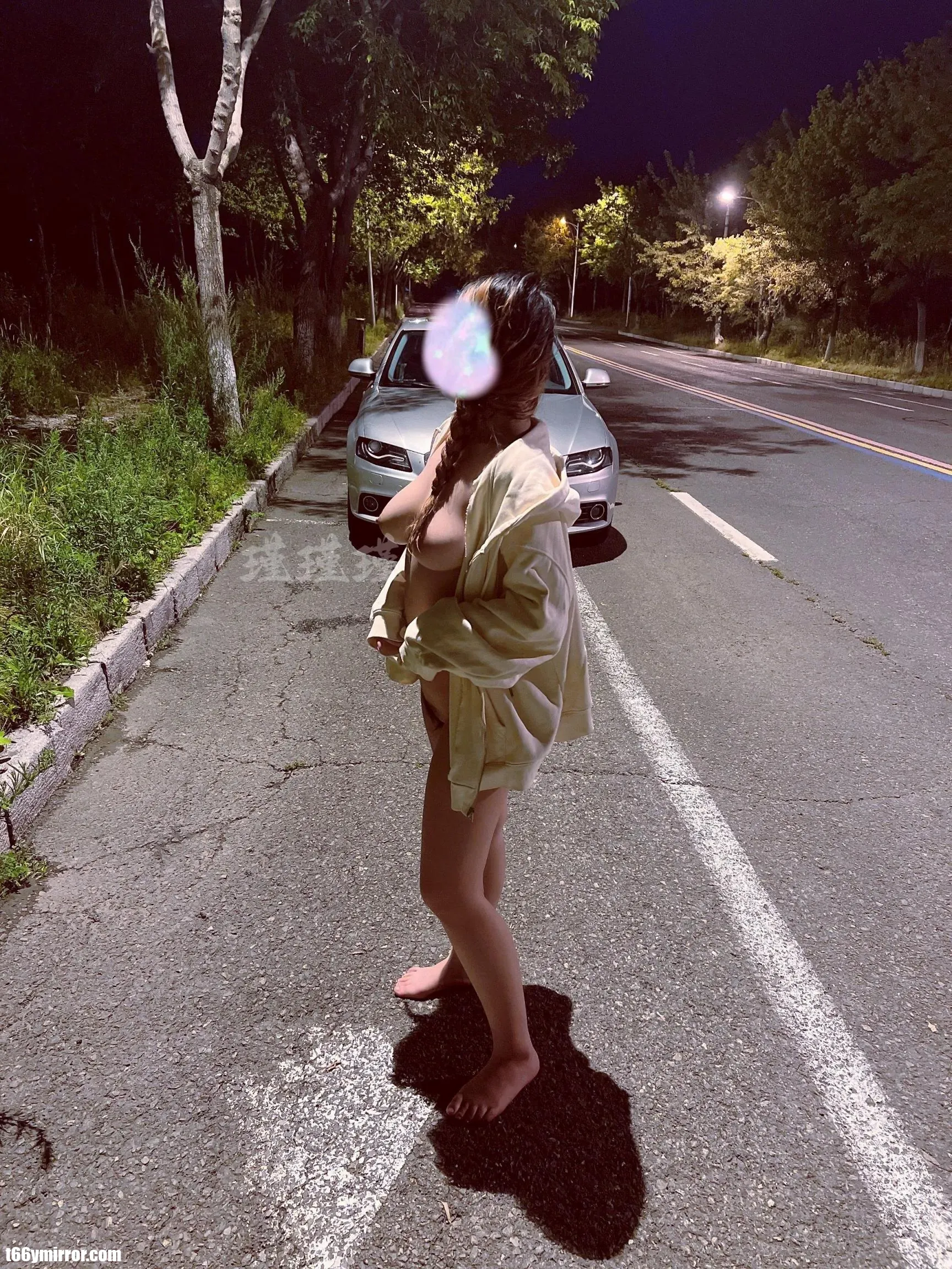 [原创]近期携手巨乳娇妻“全裸”大尺度露出（合集） 公路 公交站 房车营地 天桥 附带下次巨乳单女照片  [94P]
