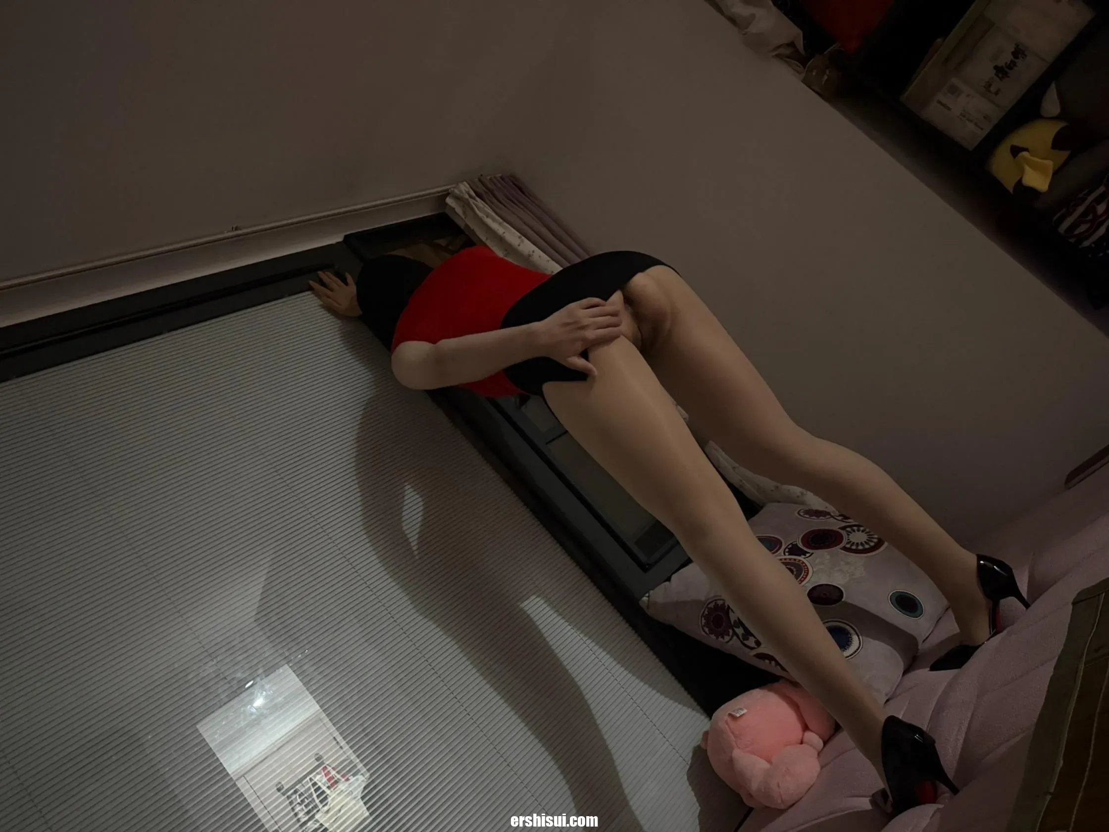 1 (17)