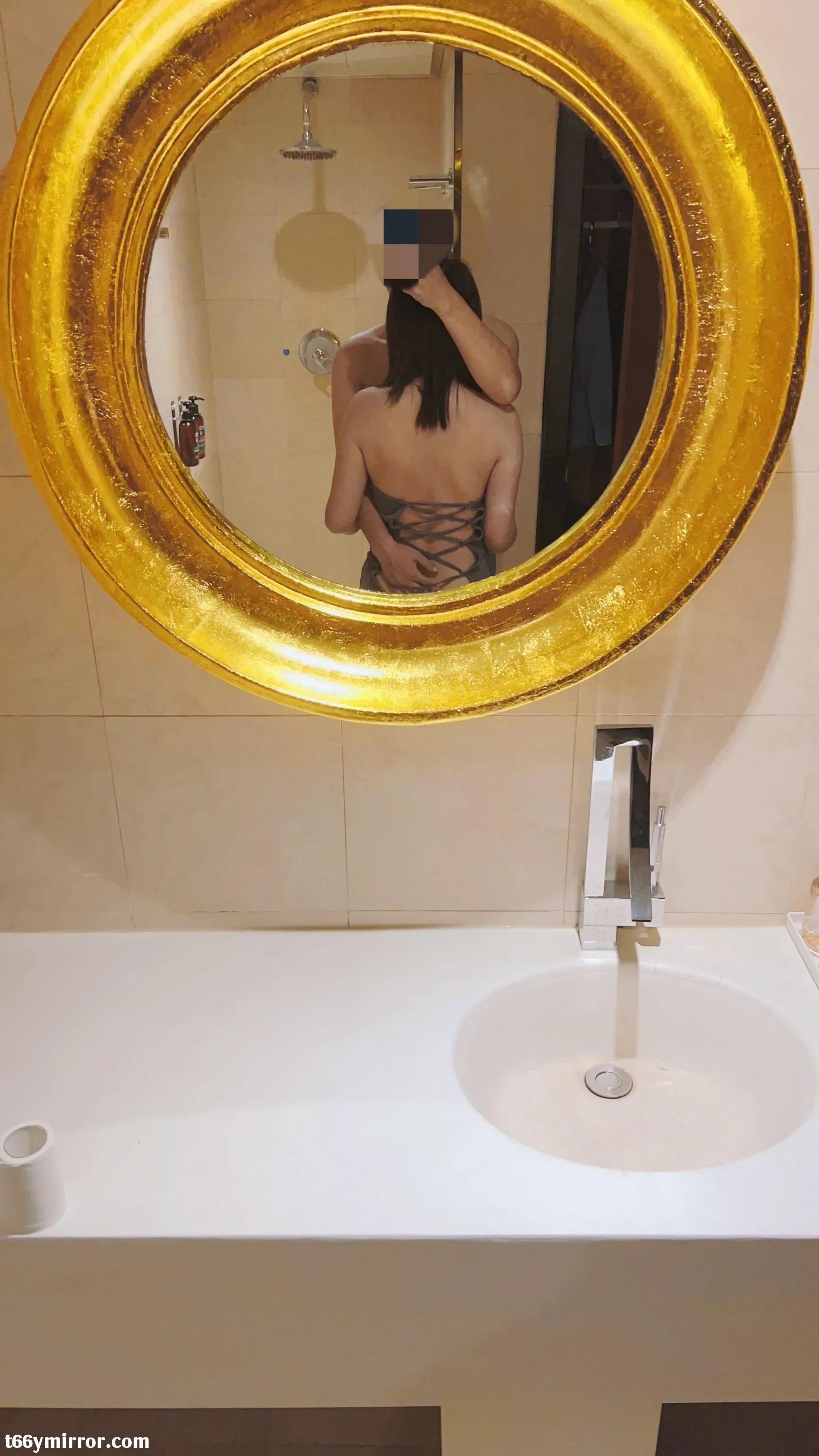 1 (38)