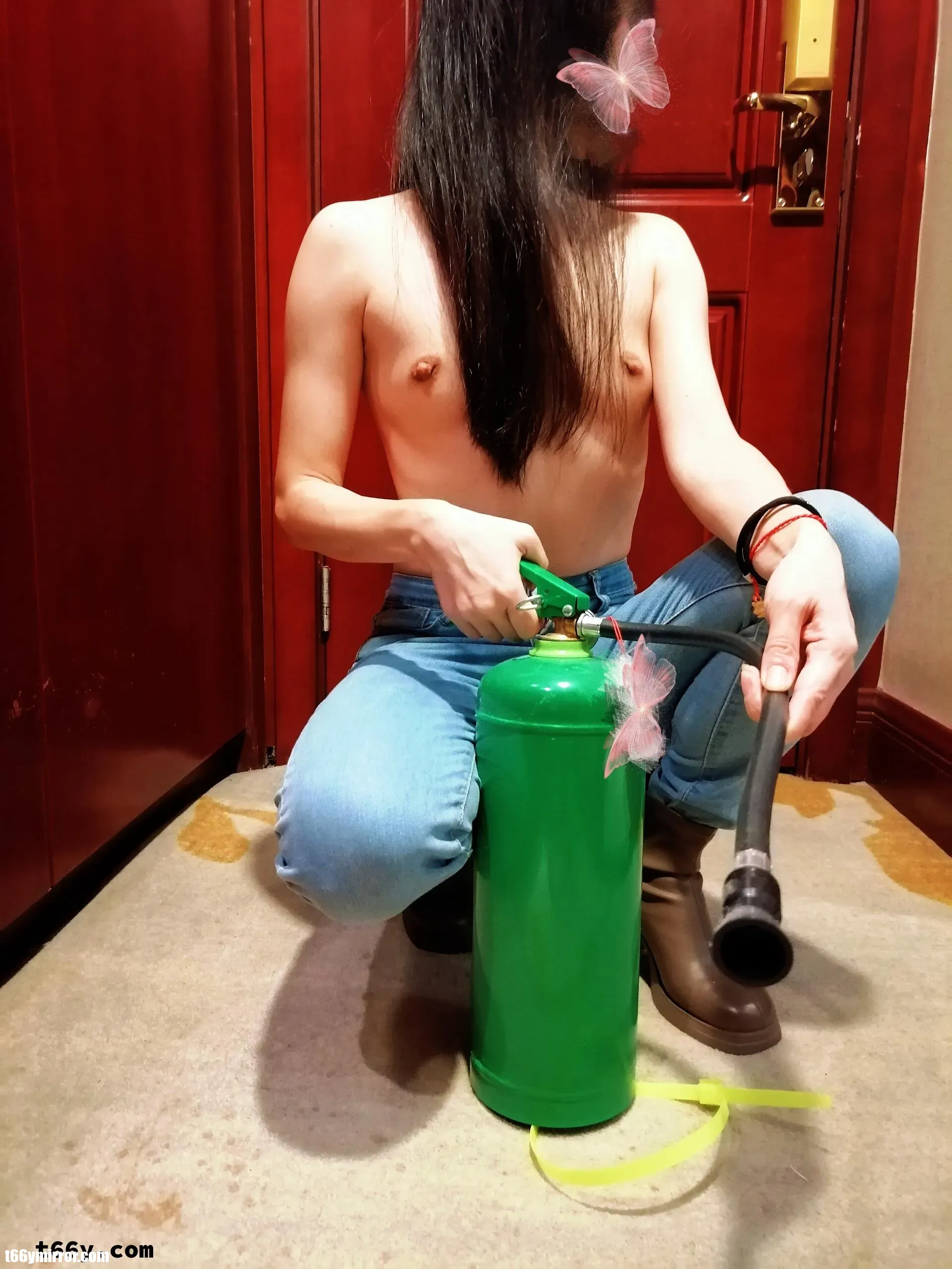 1 (18)