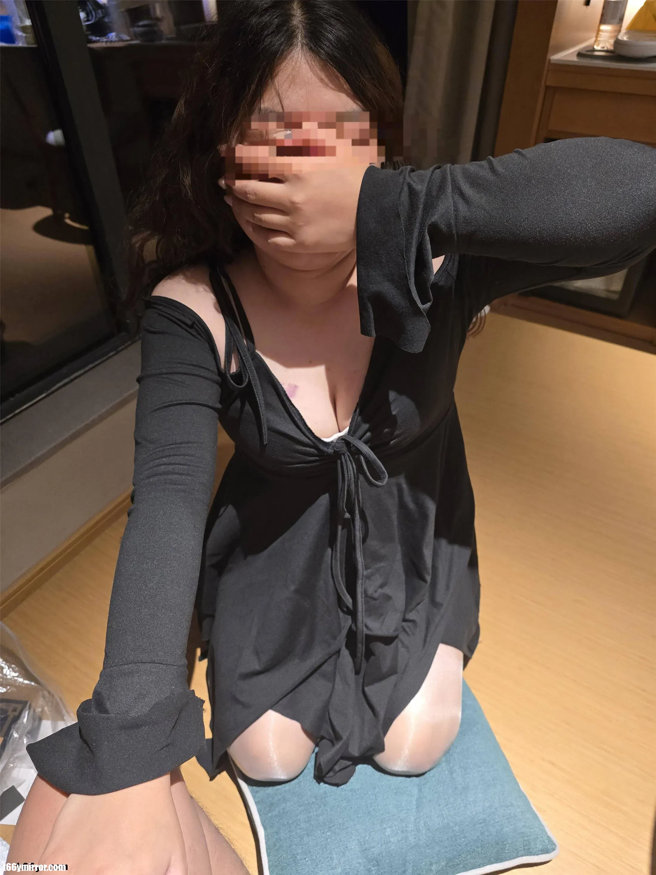 1 (4)