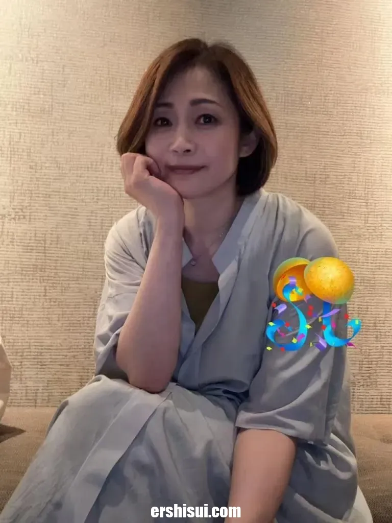 1 (34)