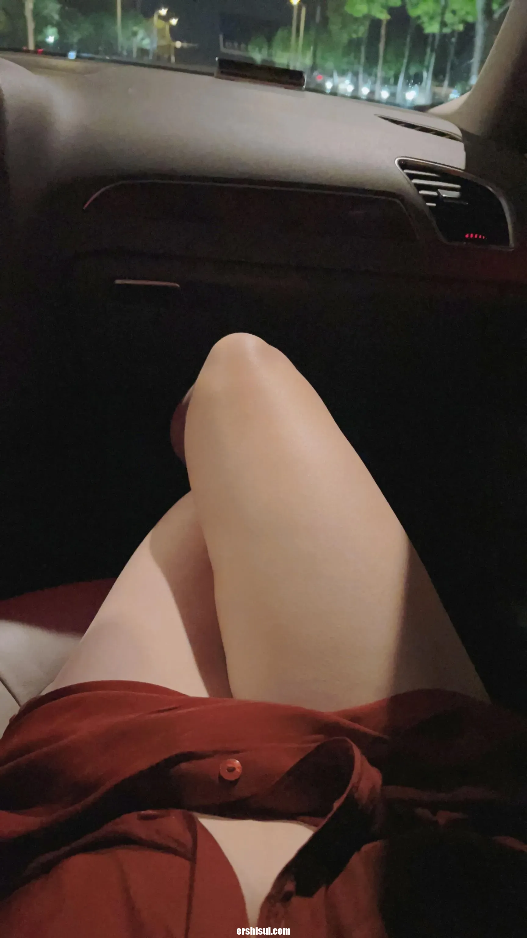 1 (18)
