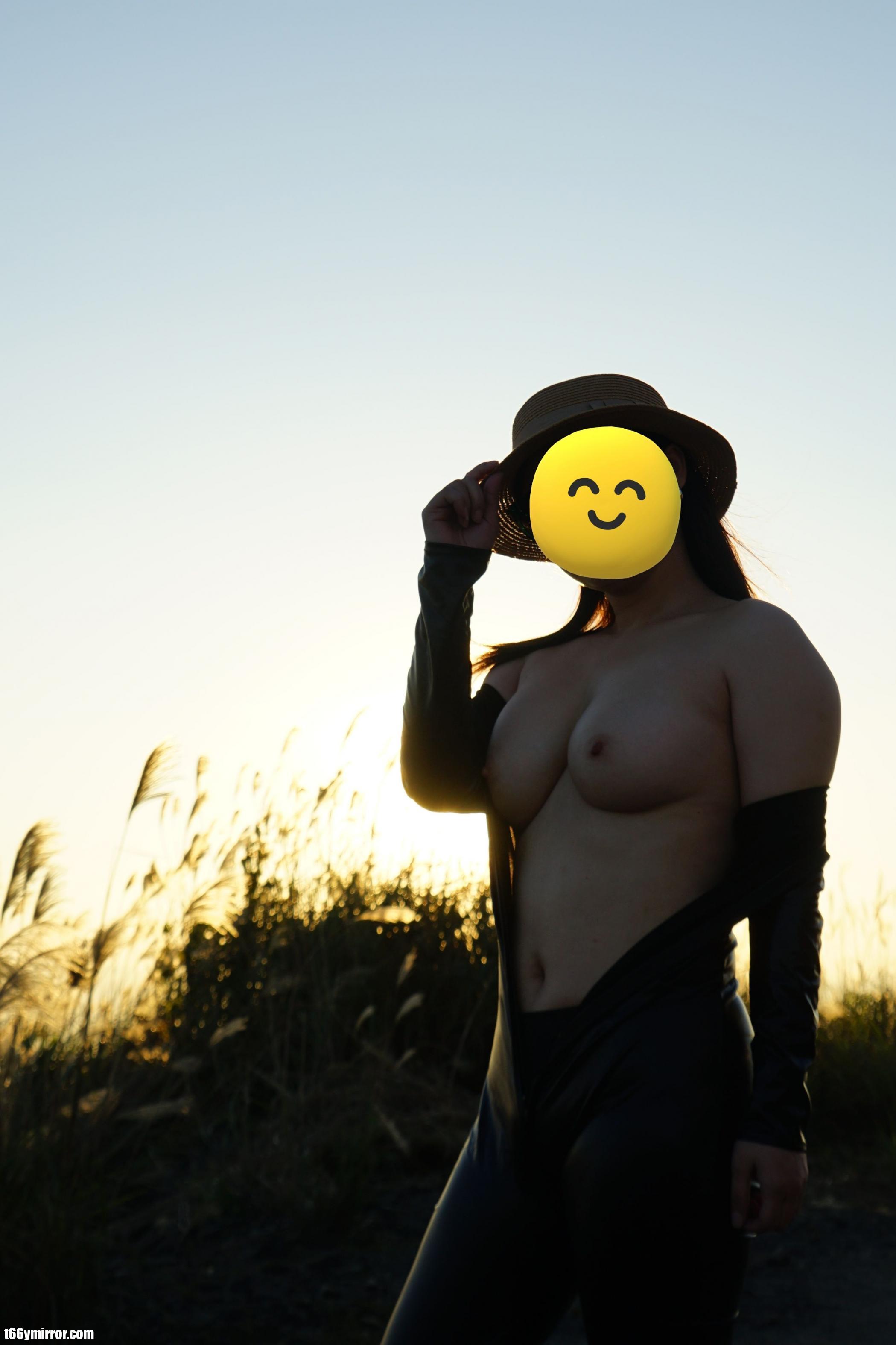 1 (25)