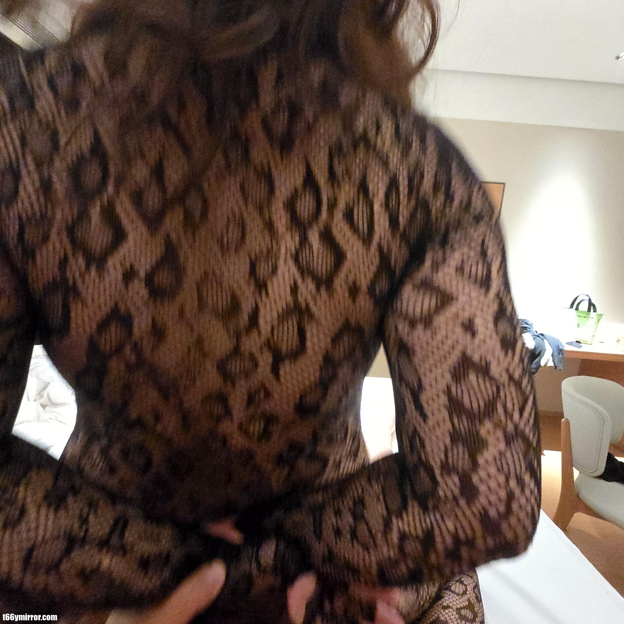 1 (40)