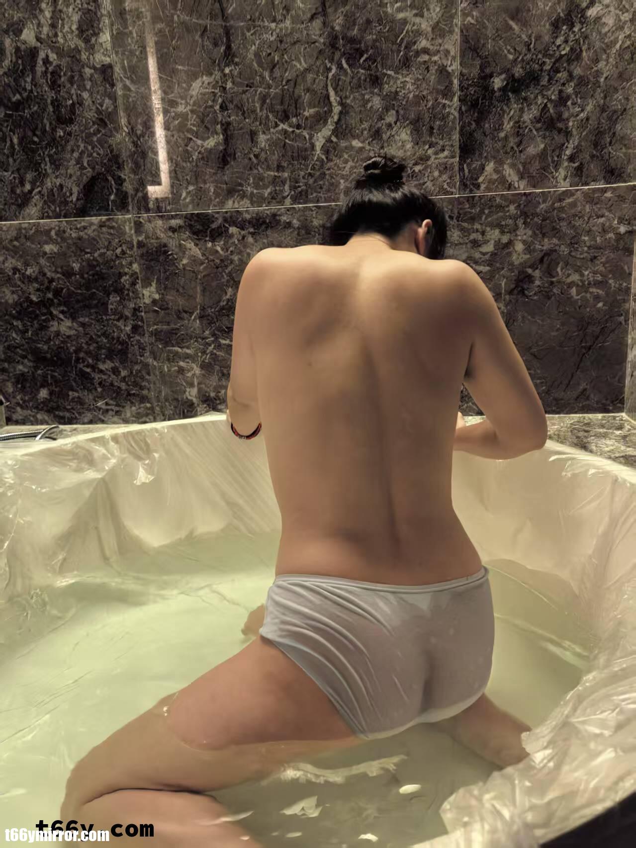 1 (25)